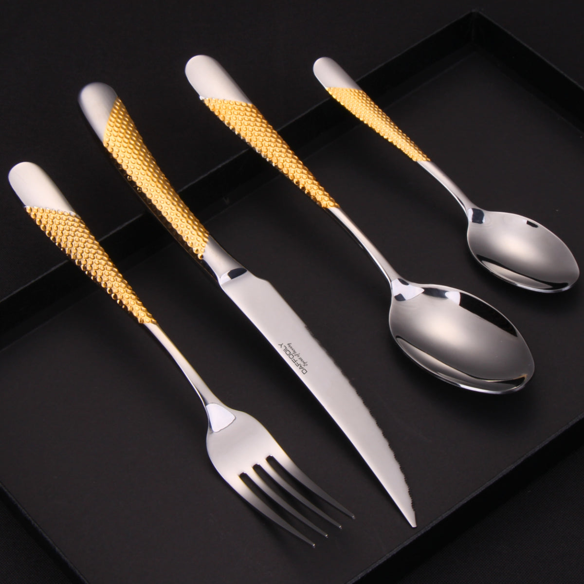 Sophisticated gold cutlery set to elevate your table setting
